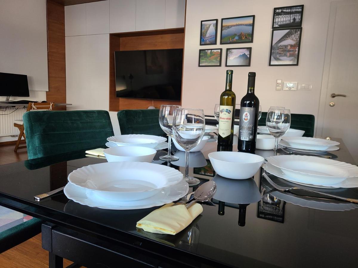 Modern 4-Star Luxury Apt - Wfh Ready, Free Parking Zagreb Bagian luar foto